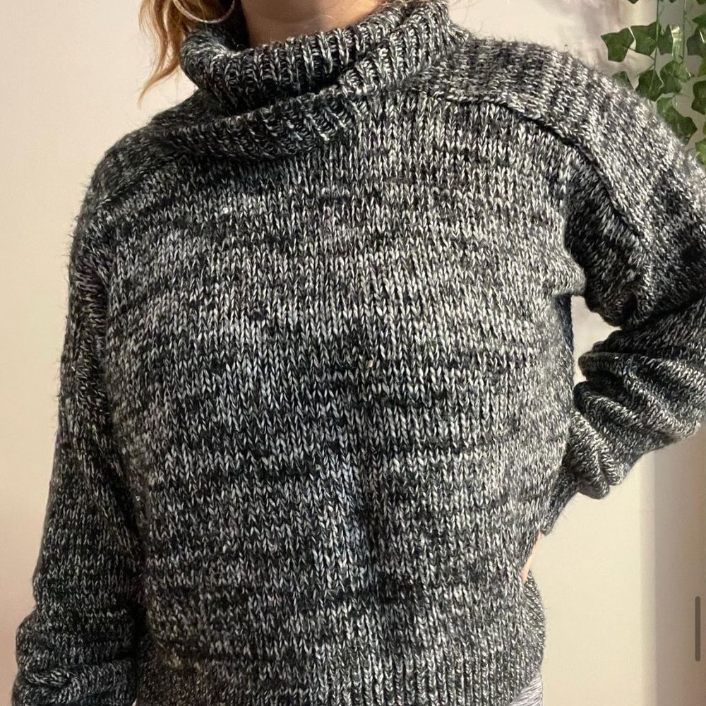 Forever21 Gray Turtleneck Sweater